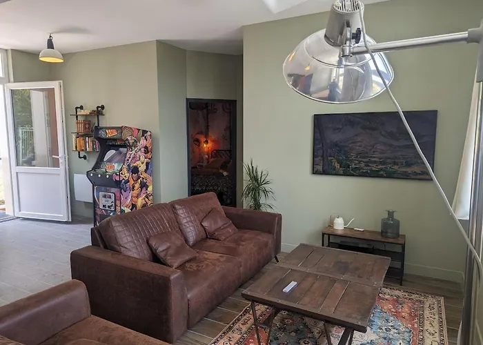 De L'atelier Deco Indus Holiday home *